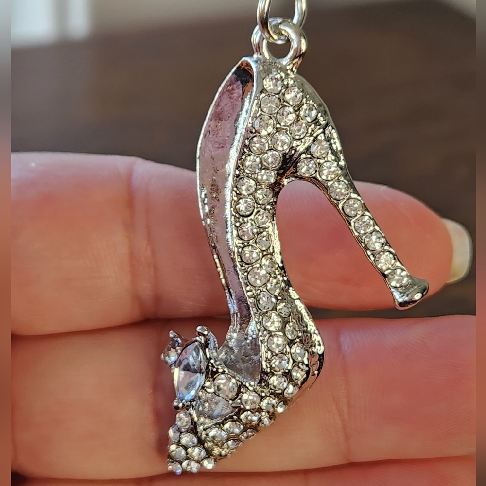 NWT STUDDED HIGH HEEL SHOE BAG CHARM metal and crystals